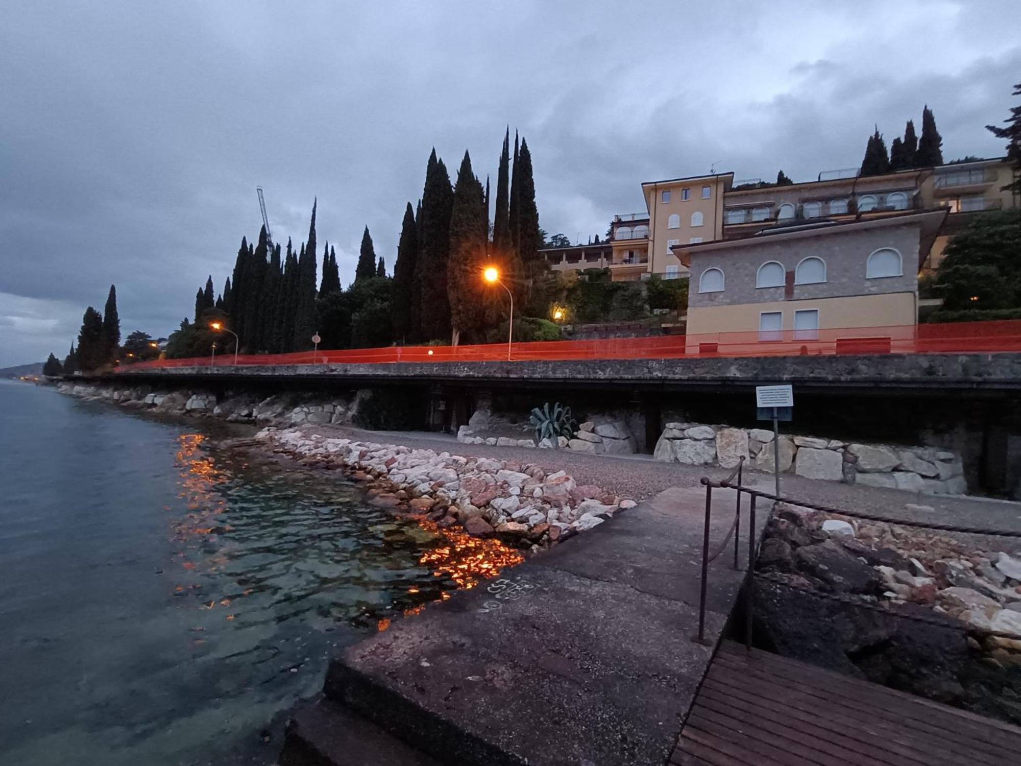 Bellavista Eremitaggio Appartement Torri Del Benaco Buitenkant foto